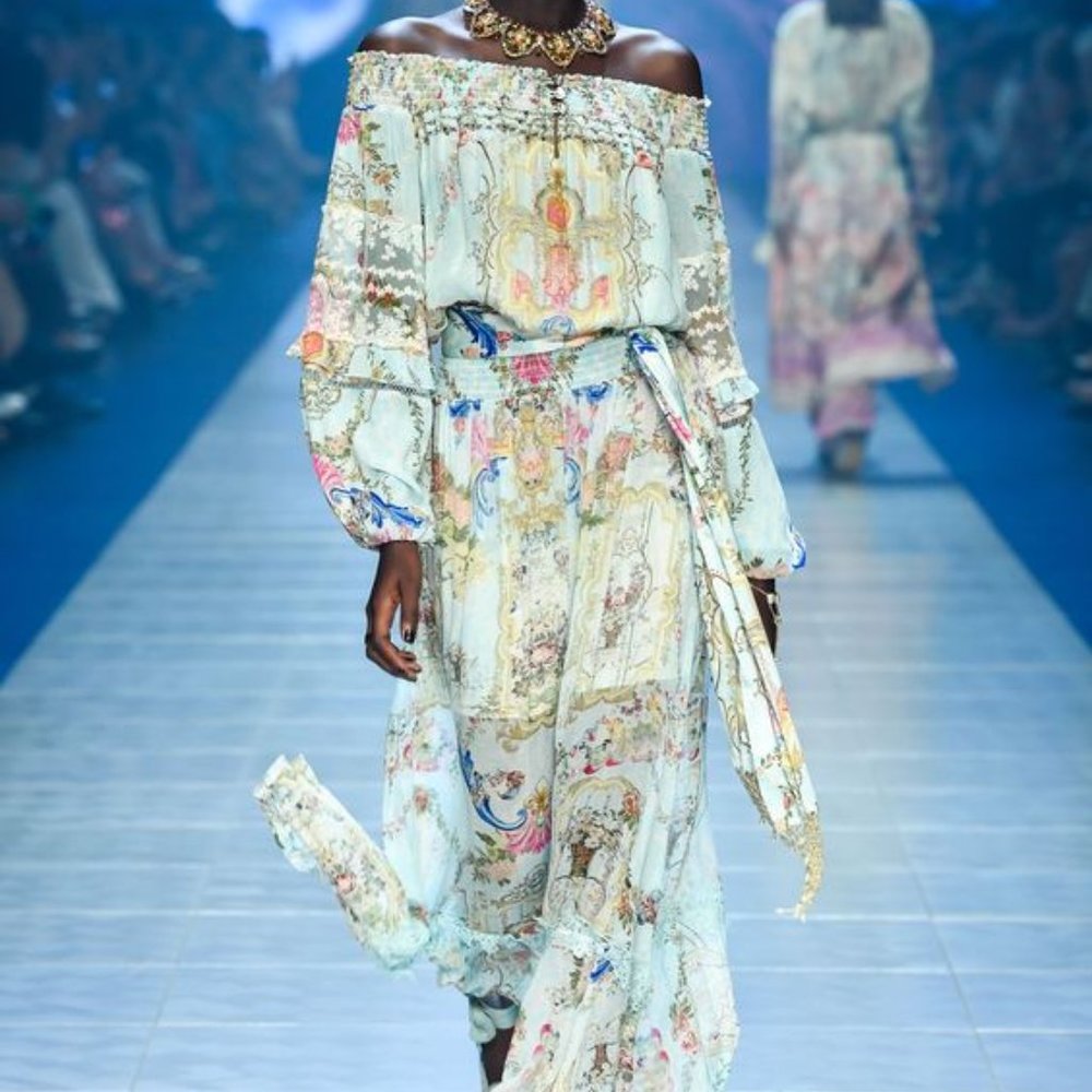 Splendid CAMILLA off the shoulder maxi-dress! Light Blue Floral Silk Size M